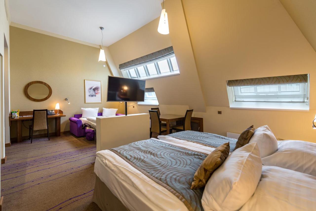 Merchants Crown Suites And Spa Praga Zewnętrze zdjęcie A room at the hotel